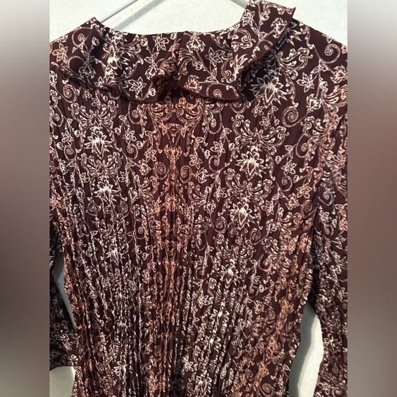 Christopher & Banks Large Floral Ruffle Blouse Brown - Picture 4 of 7